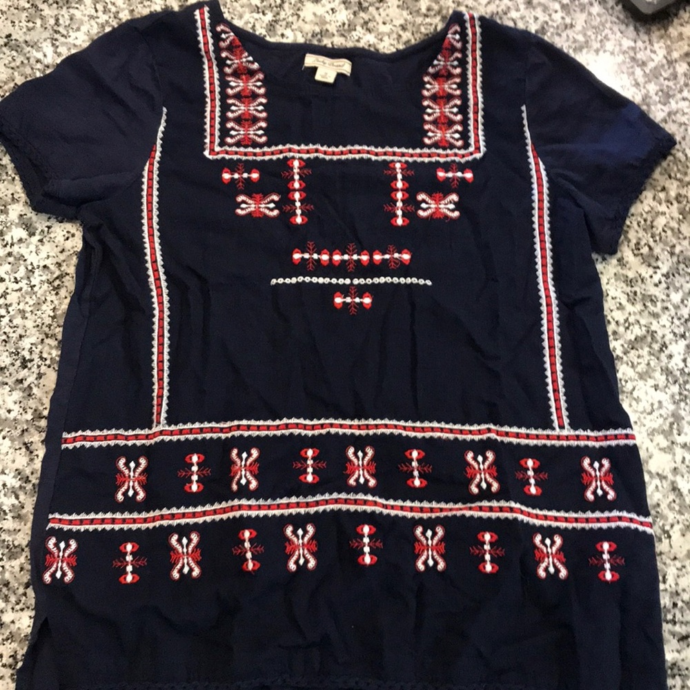 Embroidered shirt